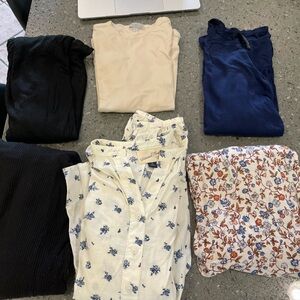 SIX TOPS- Flairy shirts, basic tees, and 2 turtlenecks!